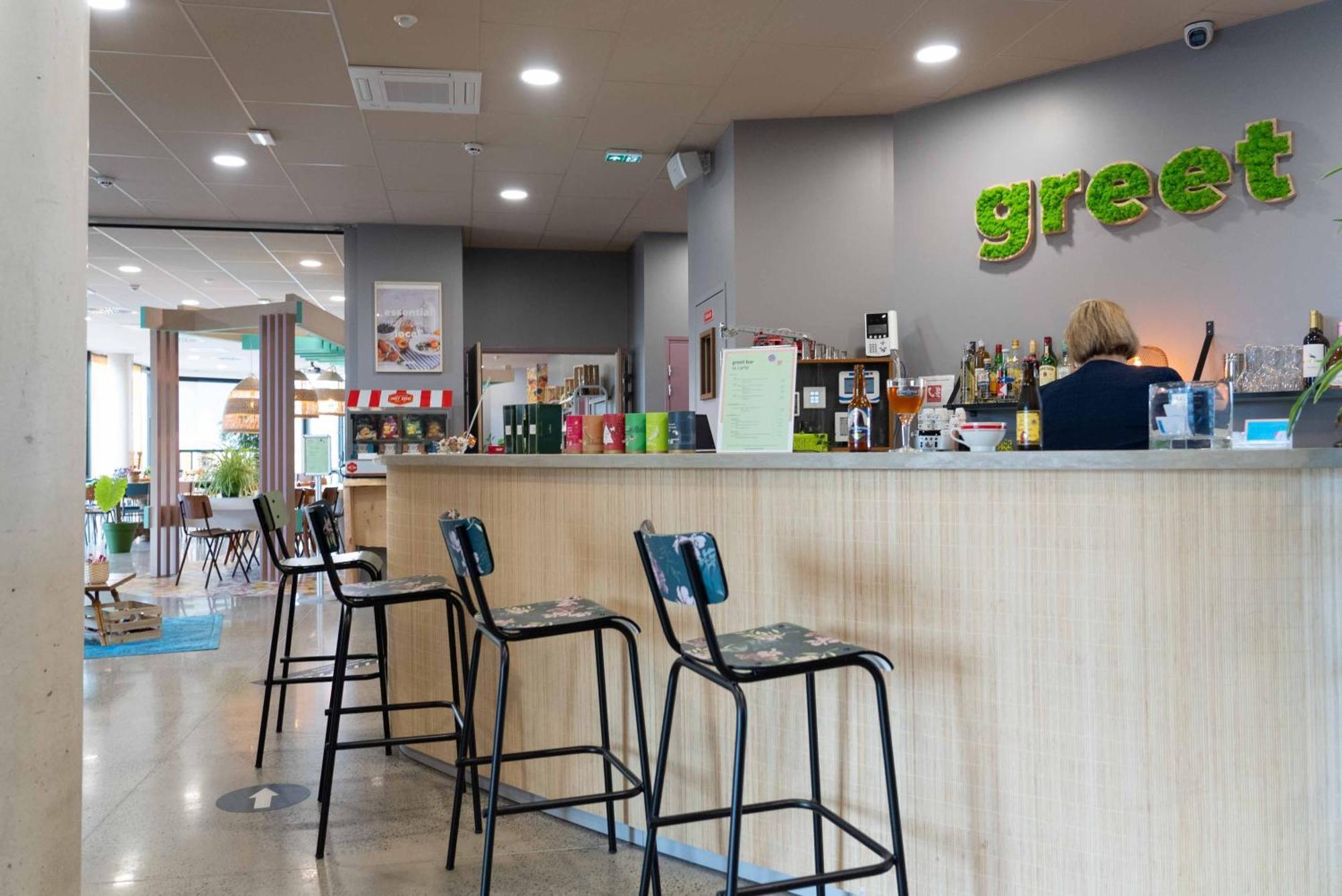 Greet Hotel Rennes Pace Eksteriør billede